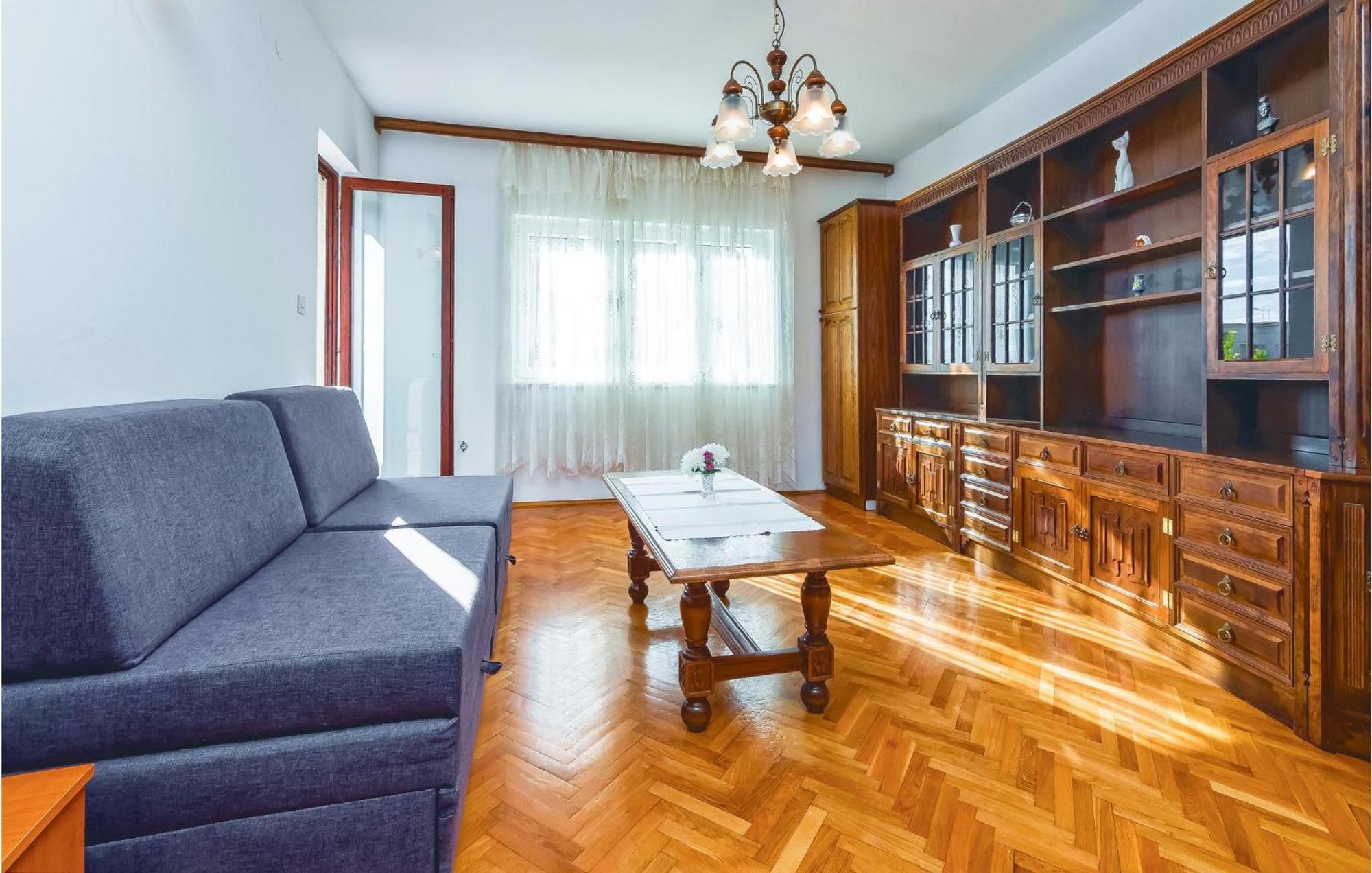 Lovely Apartment In Podstrana With Kitchen Esterno foto