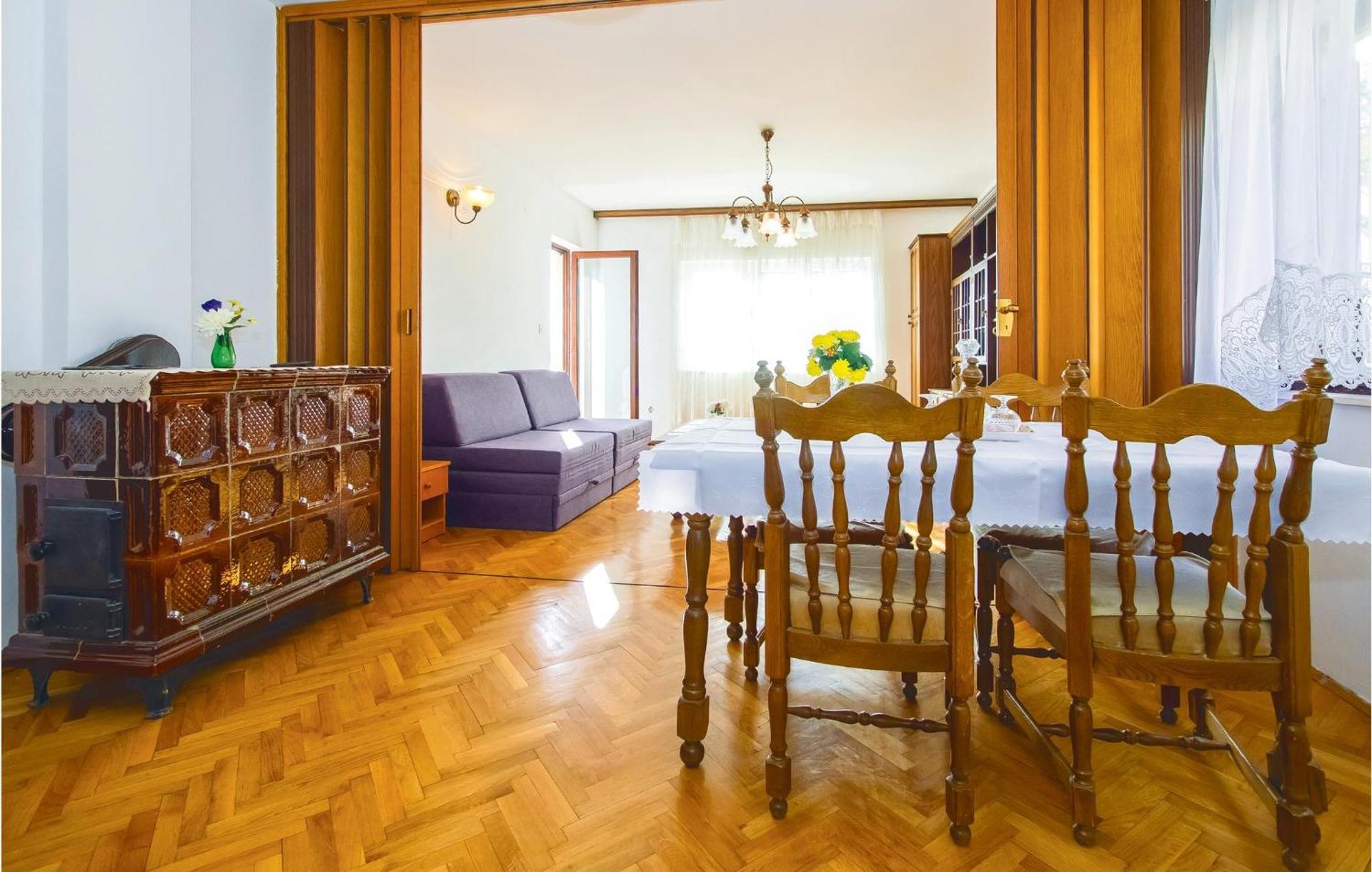 Lovely Apartment In Podstrana With Kitchen Esterno foto